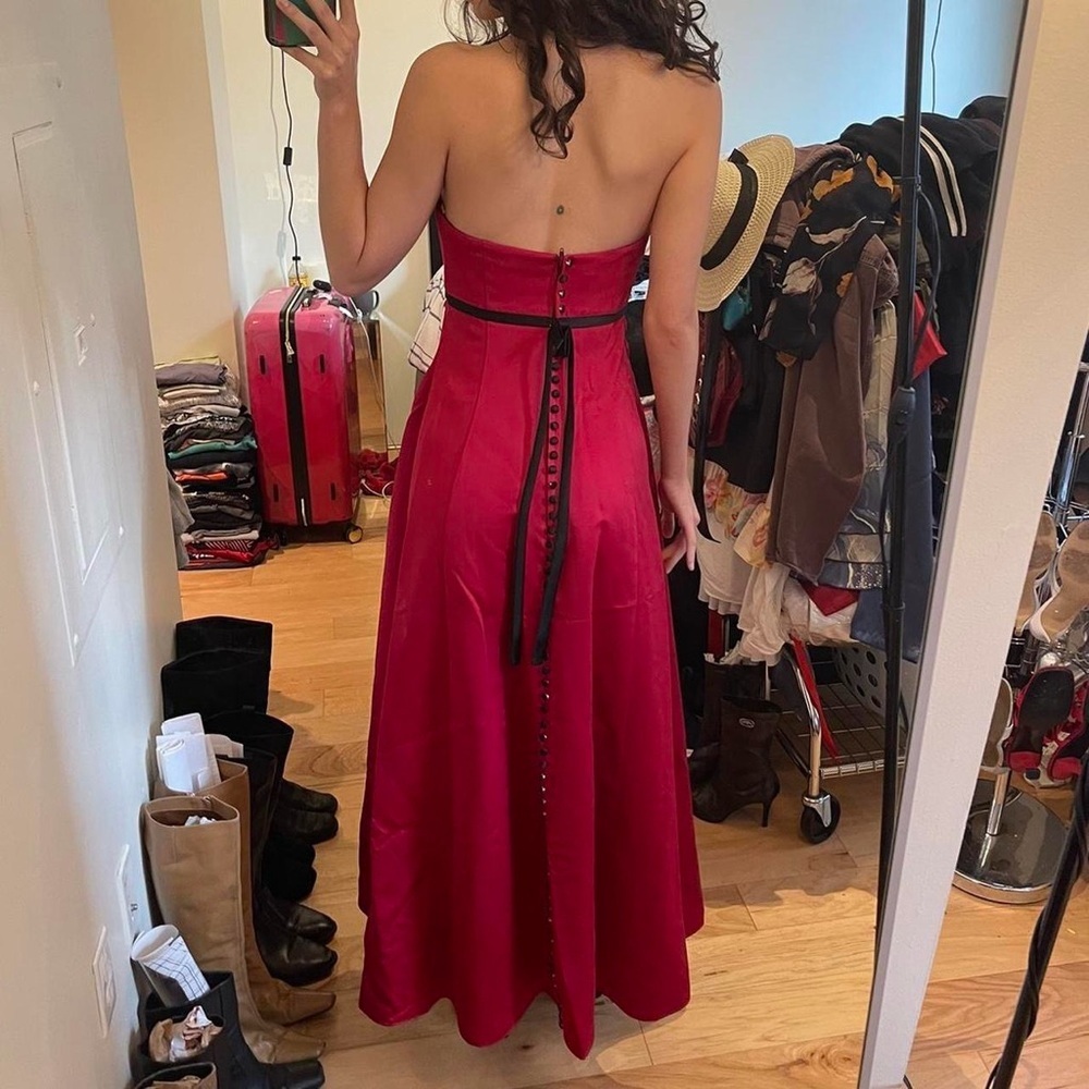Chic Strapless Red Dress - Picture 3 of 4